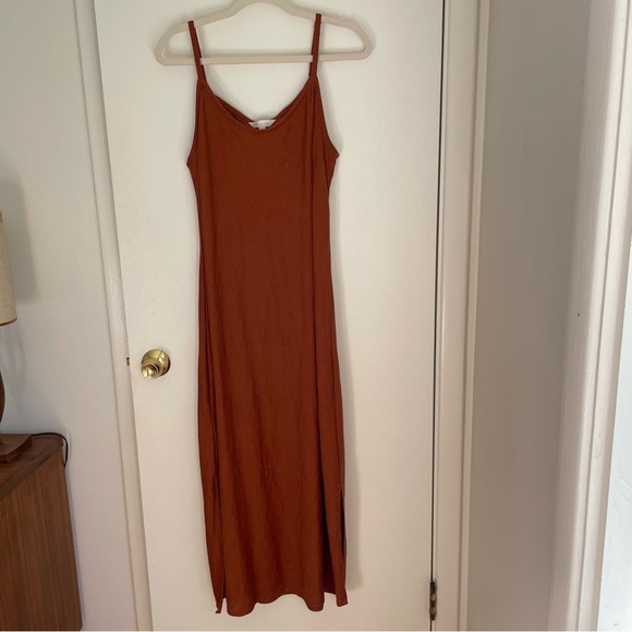 Garnet Hill Easy Linen Slip Dress in Cinnamon, Size 14 - Picture 2 of 6